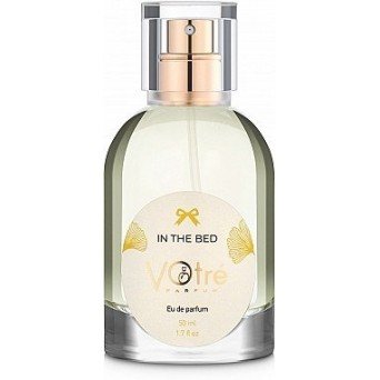 Votre Parfum In The Bed