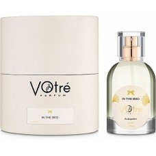 Votre Parfum In The Bed